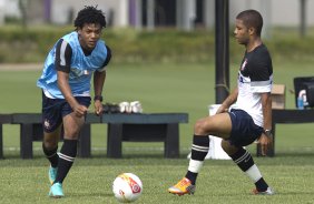 Durante o treino realizado esta manh no CT Joaquim Grava, localizado no Parque Ecolgico do Tiete. O prximo jogo da equipe ser domingo, dia 20/01, contra o Paulista de Jundia, no estdio Jaime Cintra , em Jundia, vlido pela 1 rodada do Campeonato Paulista de 2013