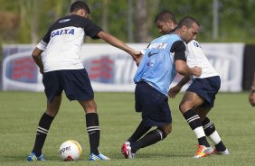 Durante o treino realizado esta manh no CT Joaquim Grava, localizado no Parque Ecolgico do Tiete. O prximo jogo da equipe ser domingo, dia 20/01, contra o Paulista de Jundia, no estdio Jaime Cintra , em Jundia, vlido pela 1 rodada do Campeonato Paulista de 2013