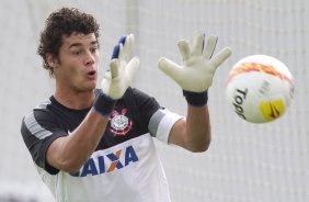 Durante o treino realizado esta manh no CT Joaquim Grava, localizado no Parque Ecolgico do Tiete. O prximo jogo da equipe ser domingo, dia 20/01, contra o Paulista de Jundia, no estdio Jaime Cintra , em Jundia, vlido pela 1 rodada do Campeonato Paulista de 2013