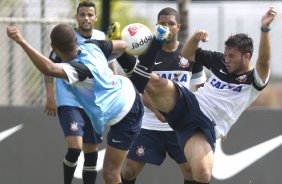 Durante o treino realizado esta manh no CT Joaquim Grava, localizado no Parque Ecolgico do Tiete. O prximo jogo da equipe ser domingo, dia 20/01, contra o Paulista de Jundia, no estdio Jaime Cintra , em Jundia, vlido pela 1 rodada do Campeonato Paulista de 2013