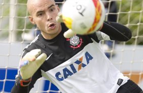 Durante o treino realizado esta manh no CT Joaquim Grava, localizado no Parque Ecolgico do Tiete. O prximo jogo da equipe ser domingo, dia 20/01, contra o Paulista de Jundia, no estdio Jaime Cintra , em Jundia, vlido pela 1 rodada do Campeonato Paulista de 2013