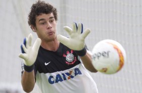 Durante o treino realizado esta manh no CT Joaquim Grava, localizado no Parque Ecolgico do Tiete. O prximo jogo da equipe ser domingo, dia 20/01, contra o Paulista de Jundia, no estdio Jaime Cintra , em Jundia, vlido pela 1 rodada do Campeonato Paulista de 2013