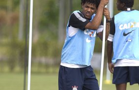 Durante o treino realizado esta manh no CT Joaquim Grava, localizado no Parque Ecolgico do Tiete. O prximo jogo da equipe ser domingo, dia 20/01, contra o Paulista de Jundia, no estdio Jaime Cintra , em Jundia, vlido pela 1 rodada do Campeonato Paulista de 2013