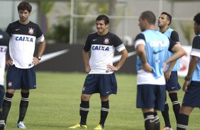 Durante o treino realizado esta manh no CT Joaquim Grava, localizado no Parque Ecolgico do Tiete. O prximo jogo da equipe ser domingo, dia 20/01, contra o Paulista de Jundia, no estdio Jaime Cintra , em Jundia, vlido pela 1 rodada do Campeonato Paulista de 2013