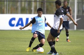 Durante o treino realizado esta manh no CT Joaquim Grava, localizado no Parque Ecolgico do Tiete. O prximo jogo da equipe ser domingo, dia 20/01, contra o Paulista de Jundia, no estdio Jaime Cintra , em Jundia, vlido pela 1 rodada do Campeonato Paulista de 2013