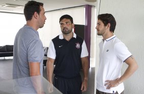 O atacante Alexandre Pato antes dos exames realizados esta manhã no CT Joaquim Grava, localizado no Parque Ecológico do Tiete. O próximo jogo da equipe será domingo, dia 20/01, contra o Paulista de Jundiaí, no estádio Jaime Cintra , em Jundiaí, válido pela 1ª rodada do Campeonato Paulista de 2013