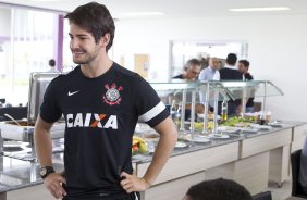 O atacante Alexandre Pato antes dos exames realizados esta manhã no CT Joaquim Grava, localizado no Parque Ecológico do Tiete. O próximo jogo da equipe será domingo, dia 20/01, contra o Paulista de Jundiaí, no estádio Jaime Cintra , em Jundiaí, válido pela 1ª rodada do Campeonato Paulista de 2013