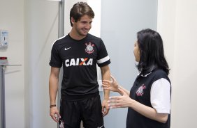 O atacante Alexandre Pato continua seus exames esta tarde no CT Joaquim Grava, localizado no Parque Ecolgico do Tiete. O prximo jogo da equipe ser domingo, dia 20/01, contra o Paulista de Jundia, no estdio Jaime Cintra , em Jundia, vlido pela 1 rodada do Campeonato Paulista de 2013