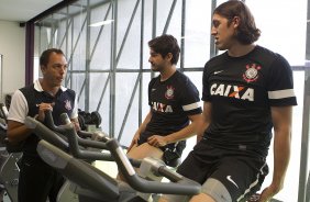 O atacante Alexandre Pato continua seus exames esta tarde no CT Joaquim Grava, localizado no Parque Ecolgico do Tiete. O prximo jogo da equipe ser domingo, dia 20/01, contra o Paulista de Jundia, no estdio Jaime Cintra , em Jundia, vlido pela 1 rodada do Campeonato Paulista de 2013