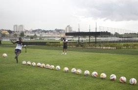 Durante o treino desta tarde no CT Joaquim Grava, localizado no Parque Ecolgico do Tiete. O prximo jogo da equipe ser domingo, dia 20/01, contra o Paulista de Jundia, no estdio Jaime Cintra , em Jundia, vlido pela 1 rodada do Campeonato Paulista de 2013