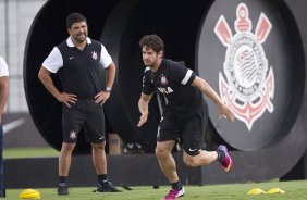 Durante o treino de hoje a tarde no CT Joaquim Grava, localizado no Parque Ecolgico do Tiete. O prximo jogo da equipe ser domingo, dia 20/01, contra o Paulista de Jundia, no estdio Jaime Cintra , em Jundia, vlido pela 1 rodada do Campeonato Paulista de 2013