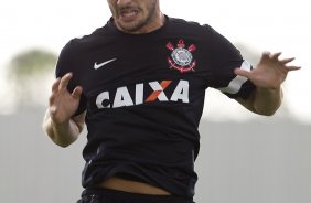 Durante o treino de hoje a tarde no CT Joaquim Grava, localizado no Parque Ecolgico do Tiete. O prximo jogo da equipe ser domingo, dia 20/01, contra o Paulista de Jundia, no estdio Jaime Cintra , em Jundia, vlido pela 1 rodada do Campeonato Paulista de 2013