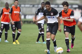 Durante o treino de hoje a tarde no CT Joaquim Grava, localizado no Parque Ecolgico do Tiete. O prximo jogo da equipe ser domingo, dia 20/01, contra o Paulista de Jundia, no estdio Jaime Cintra , em Jundia, vlido pela 1 rodada do Campeonato Paulista de 2013