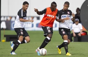 Durante o treino de hoje a tarde no CT Joaquim Grava, localizado no Parque Ecolgico do Tiete. O prximo jogo da equipe ser domingo, dia 20/01, contra o Paulista de Jundia, no estdio Jaime Cintra , em Jundia, vlido pela 1 rodada do Campeonato Paulista de 2013