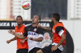 Durante o treino de hoje a tarde no CT Joaquim Grava, localizado no Parque Ecolgico do Tiete. O prximo jogo da equipe ser domingo, dia 20/01, contra o Paulista de Jundia, no estdio Jaime Cintra , em Jundia, vlido pela 1 rodada do Campeonato Paulista de 2013