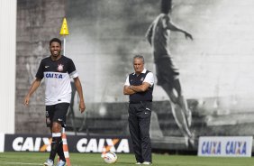 Durante o treino de hoje a tarde no CT Joaquim Grava, localizado no Parque Ecolgico do Tiete. O prximo jogo da equipe ser domingo, dia 20/01, contra o Paulista de Jundia, no estdio Jaime Cintra , em Jundia, vlido pela 1 rodada do Campeonato Paulista de 2013