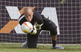 Durante o treino de hoje a tarde no CT Joaquim Grava, localizado no Parque Ecolgico do Tiete. O prximo jogo da equipe ser domingo, dia 20/01, contra o Paulista de Jundia, no estdio Jaime Cintra , em Jundia, vlido pela 1 rodada do Campeonato Paulista de 2013