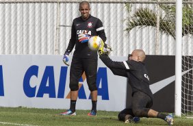 Durante o treino de hoje a tarde no CT Joaquim Grava, localizado no Parque Ecolgico do Tiete. O prximo jogo da equipe ser domingo, dia 20/01, contra o Paulista de Jundia, no estdio Jaime Cintra , em Jundia, vlido pela 1 rodada do Campeonato Paulista de 2013