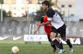 Durante o treino de hoje a tarde no CT Joaquim Grava, localizado no Parque Ecolgico do Tiete. O prximo jogo da equipe ser domingo, dia 20/01, contra o Paulista de Jundia, no estdio Jaime Cintra , em Jundia, vlido pela 1 rodada do Campeonato Paulista de 2013