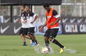 Durante o treino de hoje a tarde no CT Joaquim Grava, localizado no Parque Ecolgico do Tiete. O prximo jogo da equipe ser domingo, dia 20/01, contra o Paulista de Jundia, no estdio Jaime Cintra , em Jundia, vlido pela 1 rodada do Campeonato Paulista de 2013