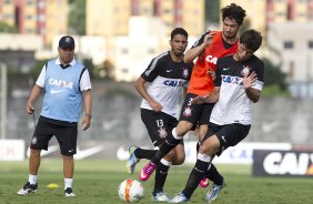 Durante o treino de hoje a tarde no CT Joaquim Grava, localizado no Parque Ecolgico do Tiete. O prximo jogo da equipe ser domingo, dia 20/01, contra o Paulista de Jundia, no estdio Jaime Cintra , em Jundia, vlido pela 1 rodada do Campeonato Paulista de 2013