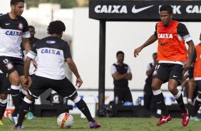 Durante o treino de hoje a tarde no CT Joaquim Grava, localizado no Parque Ecolgico do Tiete. O prximo jogo da equipe ser domingo, dia 20/01, contra o Paulista de Jundia, no estdio Jaime Cintra , em Jundia, vlido pela 1 rodada do Campeonato Paulista de 2013