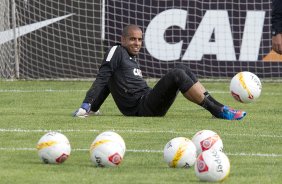 Durante o treino de hoje a tarde no CT Joaquim Grava, localizado no Parque Ecolgico do Tiete. O prximo jogo da equipe ser domingo, dia 20/01, contra o Paulista de Jundia, no estdio Jaime Cintra , em Jundia, vlido pela 1 rodada do Campeonato Paulista de 2013