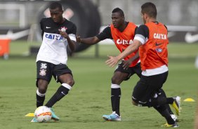 Durante o treino de hoje a tarde no CT Joaquim Grava, localizado no Parque Ecolgico do Tiete. O prximo jogo da equipe ser domingo, dia 20/01, contra o Paulista de Jundia, no estdio Jaime Cintra , em Jundia, vlido pela 1 rodada do Campeonato Paulista de 2013