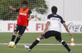 Durante o treino de hoje a tarde no CT Joaquim Grava, localizado no Parque Ecolgico do Tiete. O prximo jogo da equipe ser domingo, dia 20/01, contra o Paulista de Jundia, no estdio Jaime Cintra , em Jundia, vlido pela 1 rodada do Campeonato Paulista de 2013