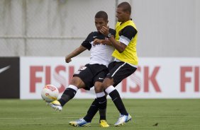 Durante o treino de hoje a tarde no CT Joaquim Grava, localizado no Parque Ecolgico do Tiete. O prximo jogo da equipe ser domingo, dia 20/01, contra o Paulista de Jundia, no estdio Jaime Cintra , em Jundia, vlido pela 1 rodada do Campeonato Paulista de 2013