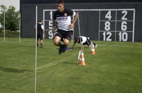 Durante o treino de hoje a tarde no CT Joaquim Grava, localizado no Parque Ecolgico do Tiete. O prximo jogo da equipe ser domingo, dia 20/01, contra o Paulista de Jundia, no estdio Jaime Cintra , em Jundia, vlido pela 1 rodada do Campeonato Paulista de 2013