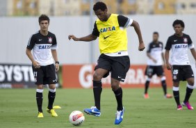 Durante o treino de hoje a tarde no CT Joaquim Grava, localizado no Parque Ecolgico do Tiete. O prximo jogo da equipe ser domingo, dia 20/01, contra o Paulista de Jundia, no estdio Jaime Cintra , em Jundia, vlido pela 1 rodada do Campeonato Paulista de 2013