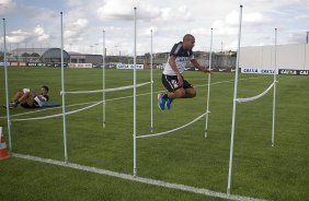 Durante o treino de hoje a tarde no CT Joaquim Grava, localizado no Parque Ecolgico do Tiete. O prximo jogo da equipe ser domingo, dia 20/01, contra o Paulista de Jundia, no estdio Jaime Cintra , em Jundia, vlido pela 1 rodada do Campeonato Paulista de 2013