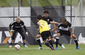 Durante o treino de hoje a tarde no CT Joaquim Grava, localizado no Parque Ecolgico do Tiete. O prximo jogo da equipe ser domingo, dia 20/01, contra o Paulista de Jundia, no estdio Jaime Cintra , em Jundia, vlido pela 1 rodada do Campeonato Paulista de 2013