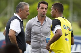 Durante o treino de hoje a tarde no CT Joaquim Grava, localizado no Parque Ecolgico do Tiete. O prximo jogo da equipe ser domingo, dia 20/01, contra o Paulista de Jundia, no estdio Jaime Cintra , em Jundia, vlido pela 1 rodada do Campeonato Paulista de 2013