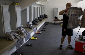 Nos vestiários antes do jogo desta tarde entre Paulista x Corinthians, no estádio Jaime Cintra , em Jundiaí, válido pela 1ª rodada do Campeonato Paulista 2013 - Jundiaí/SP