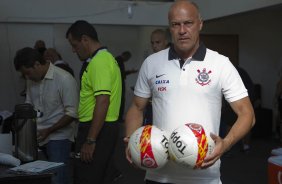 Nos vestirios antes do jogo desta tarde entre Paulista x Corinthians, no estdio Jaime Cintra , em Jundia, vlido pela 1 rodada do Campeonato Paulista 2013 - Jundia/SP