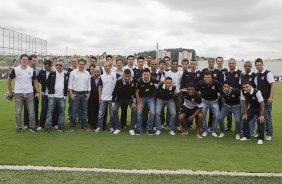 O time de futsal do Corinthians foi apresentado após o treino realizado desta manhã no CT Joaquim Grava, localizado no Parque Ecológico do Tiete. O próximo jogo da equipe será amanhã, quarta-feira, dia 23/01, contra a Ponte Preta, de Campinas, no estádio do Pacaembu, válido pela 1ª rodada do Campeonato Paulista de 2013