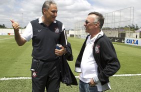 O time de futsal do Corinthians foi apresentado após o treino realizado desta manhã no CT Joaquim Grava, localizado no Parque Ecológico do Tiete. O próximo jogo da equipe será amanhã, quarta-feira, dia 23/01, contra a Ponte Preta, de Campinas, no estádio do Pacaembu, válido pela 1ª rodada do Campeonato Paulista de 2013