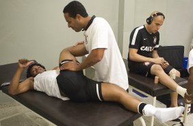 Nos vestiários antes da partida entre Corinthians x Ponte Preta/Campinas realizada esta tarde no estádio do Pacaembu, jogo válido pela 1ª rodada do Campeonato Paulista de 2013