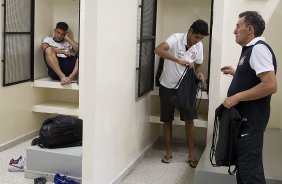 Nos vestiários antes da partida entre Corinthians x Ponte Preta/Campinas realizada esta tarde no estádio do Pacaembu, jogo válido pela 1ª rodada do Campeonato Paulista de 2013