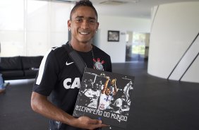 Durante o treino realizado desta tarde no CT Joaquim Grava, localizado no Parque Ecolgico do Tiete. O prximo jogo da equipe ser domingo, dia 27/01, contra o Mirassol, no estdio Jos Maia, vlido pela 3 rodada do Campeonato Paulista de 2013