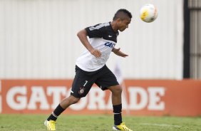 Durante o treino realizado desta tarde no CT Joaquim Grava, localizado no Parque Ecolgico do Tiete. O prximo jogo da equipe ser domingo, dia 27/01, contra o Mirassol, no estdio Jos Maia, vlido pela 3 rodada do Campeonato Paulista de 2013