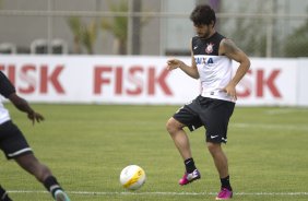 Durante o treino realizado desta tarde no CT Joaquim Grava, localizado no Parque Ecolgico do Tiete. O prximo jogo da equipe ser domingo, dia 27/01, contra o Mirassol, no estdio Jos Maia, vlido pela 3 rodada do Campeonato Paulista de 2013