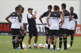 Durante o treino realizado desta tarde no CT Joaquim Grava, localizado no Parque Ecolgico do Tiete. O prximo jogo da equipe ser domingo, dia 27/01, contra o Mirassol, no estdio Jos Maia, vlido pela 3 rodada do Campeonato Paulista de 2013