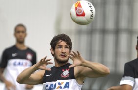 Durante o treino realizado desta tarde no CT Joaquim Grava, localizado no Parque Ecolgico do Tiete. O prximo jogo da equipe ser domingo, dia 27/01, contra o Mirassol, no estdio Jos Maia, vlido pela 3 rodada do Campeonato Paulista de 2013