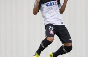 Durante o treino realizado desta tarde no CT Joaquim Grava, localizado no Parque Ecolgico do Tiete. O prximo jogo da equipe ser domingo, dia 27/01, contra o Mirassol, no estdio Jos Maia, vlido pela 3 rodada do Campeonato Paulista de 2013