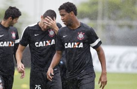 Durante o treino desta manh no CT Joaquim Grava, no Parque Ecolgico do Tiete. O prximo jogo da equipe ser amanh, domingo, dia 27/01, contra o Mirassol, no estdio Jos Maia, vlido pela 3 rodada do Campeonato Paulista de 2013