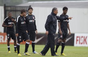 Durante o treino desta manh no CT Joaquim Grava, no Parque Ecolgico do Tiete. O prximo jogo da equipe ser amanh, domingo, dia 27/01, contra o Mirassol, no estdio Jos Maia, vlido pela 3 rodada do Campeonato Paulista de 2013