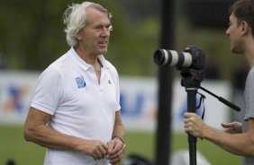 Durante o treino desta manh no CT Joaquim Grava, no Parque Ecolgico do Tiete. O prximo jogo da equipe ser amanh, domingo, dia 27/01, contra o Mirassol, no estdio Jos Maia, vlido pela 3 rodada do Campeonato Paulista de 2013